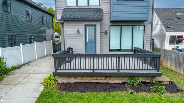 1624 Cole Street, Birmingham, MI 48009
