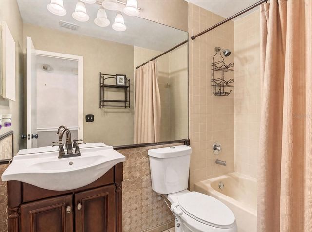 9823 SIR FREDERICK STREET, Tampa, FL 33637