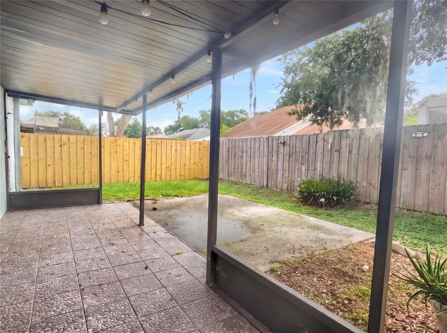 9823 SIR FREDERICK STREET, Tampa, FL 33637