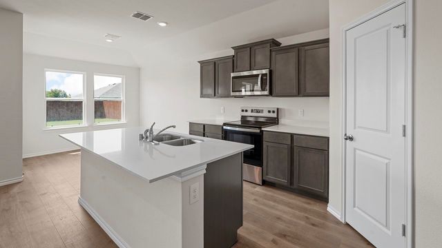1675 Mantle Road, Crandall, TX 75114