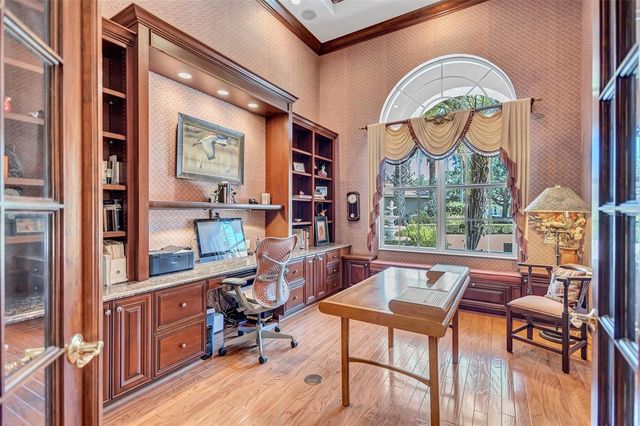 5207 SAND LAKE COURT, Sarasota, FL 34238