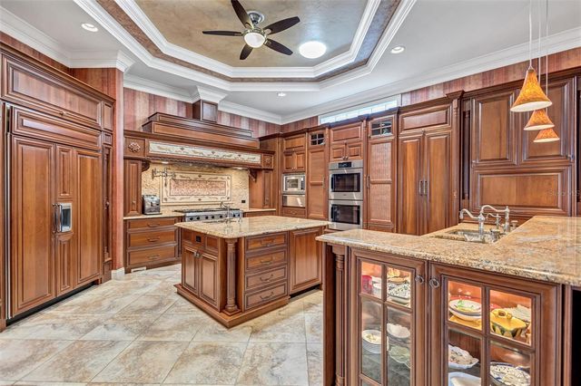 5207 SAND LAKE COURT, Sarasota, FL 34238