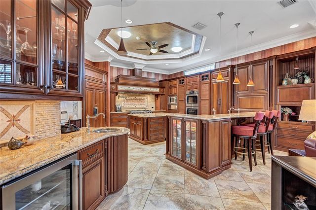 5207 SAND LAKE COURT, Sarasota, FL 34238