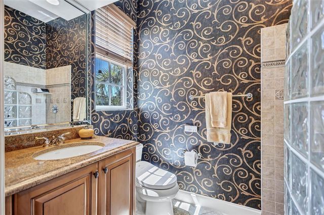 5207 SAND LAKE COURT, Sarasota, FL 34238