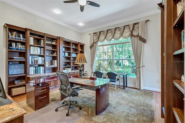 5207 SAND LAKE COURT, Sarasota, FL 34238