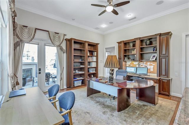 5207 SAND LAKE COURT, Sarasota, FL 34238