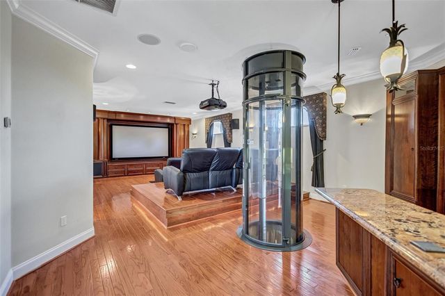 5207 SAND LAKE COURT, Sarasota, FL 34238