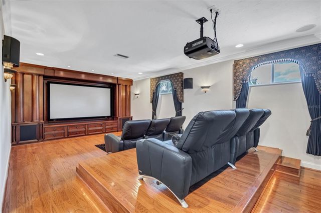 5207 SAND LAKE COURT, Sarasota, FL 34238