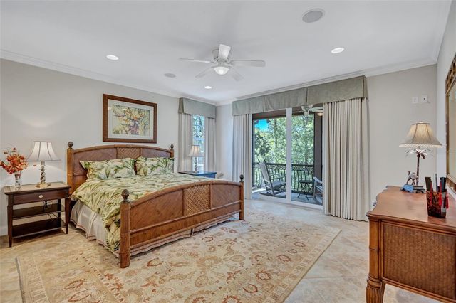 5207 SAND LAKE COURT, Sarasota, FL 34238