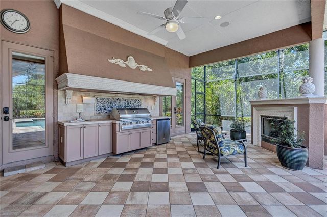 5207 SAND LAKE COURT, Sarasota, FL 34238