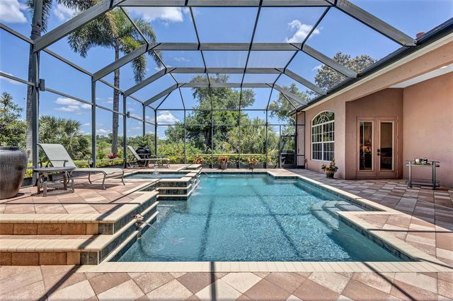 5207 SAND LAKE COURT, Sarasota, FL 34238