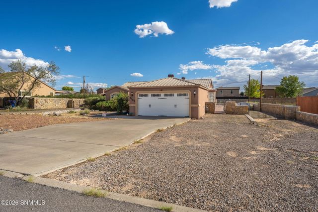 4062 Windridge Circle, Las Cruces, NM 88012