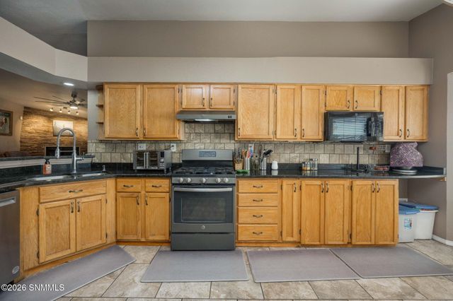 4062 Windridge Circle, Las Cruces, NM 88012