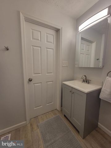 2621 N SNYDER AVE, Sparrows Point, MD 21219