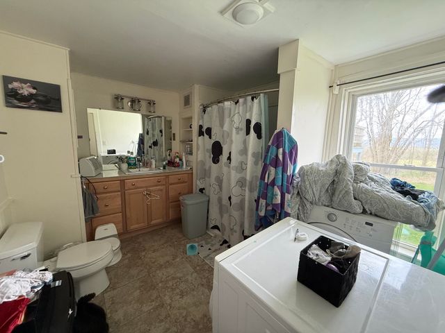 474 Dog Team Road, New Haven, VT 05456