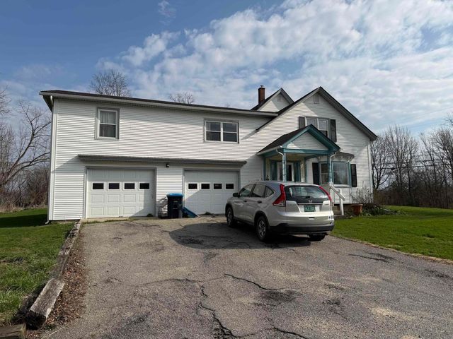 474 Dog Team Road, New Haven, VT 05456