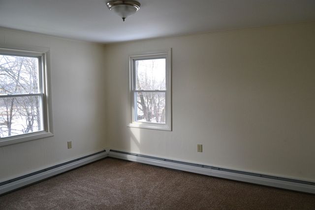 474 Dog Team Road, New Haven, VT 05456