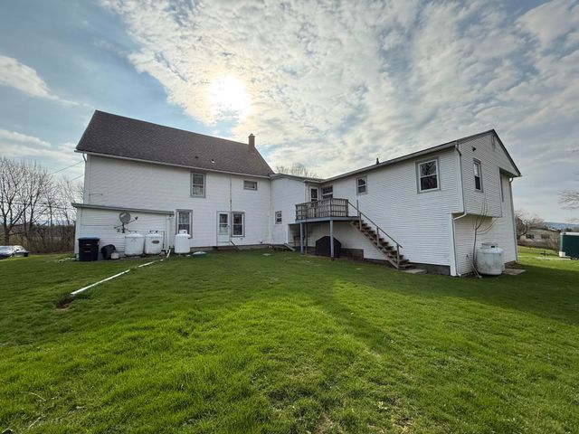 474 Dog Team Road, New Haven, VT 05456