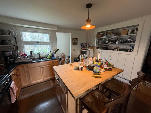 474 Dog Team Road, New Haven, VT 05456