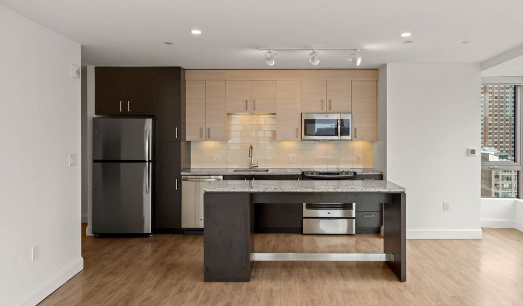 99 Kneeland St 1908, Boston, MA 02111