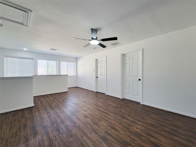 21123 Amber Crossing Drive, Richmond, TX 77406