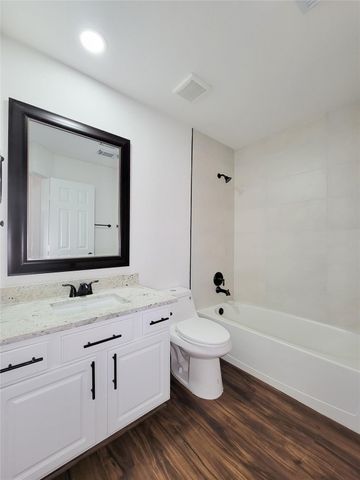 21123 Amber Crossing Drive, Richmond, TX 77406