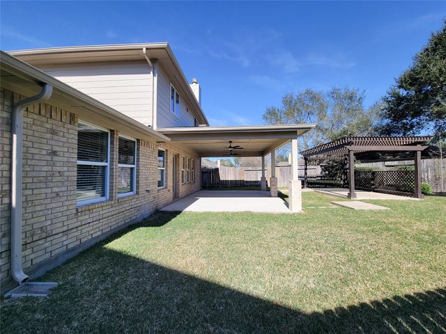21123 Amber Crossing Drive, Richmond, TX 77406