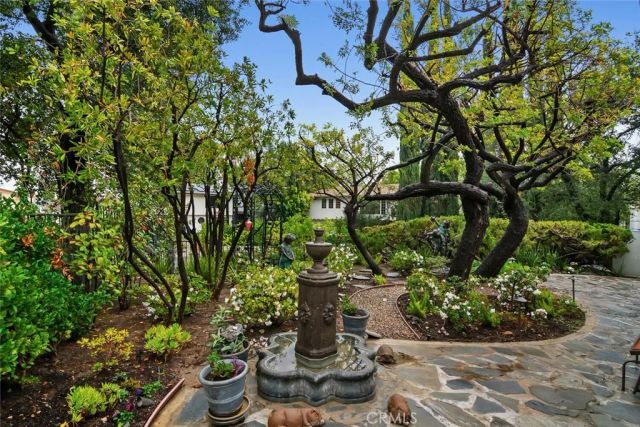 21616 Cezanne, Woodland Hills, CA 91364