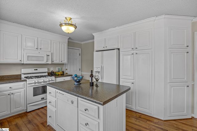 220 James Road, Greer, SC 29650