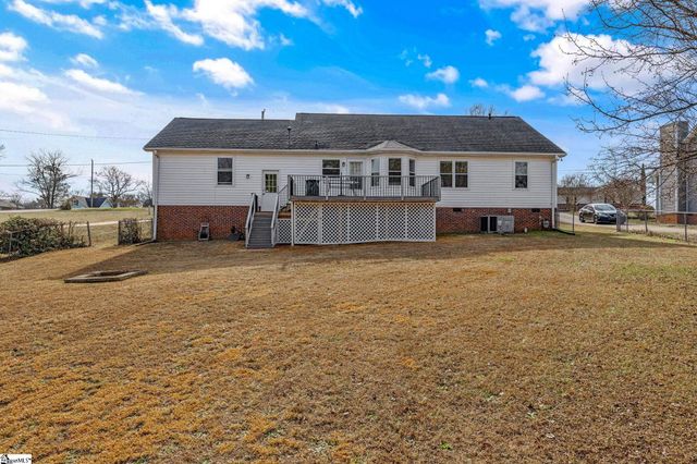 220 James Road, Greer, SC 29650