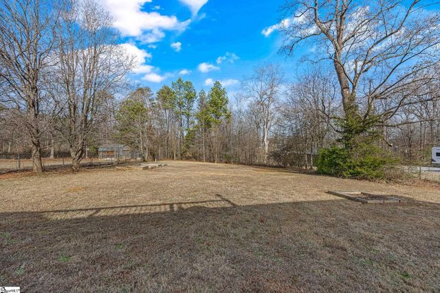 220 James Road, Greer, SC 29650