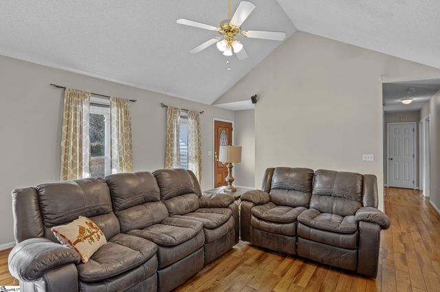 220 James Road, Greer, SC 29650