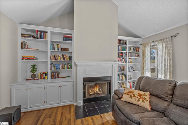 220 James Road, Greer, SC 29650