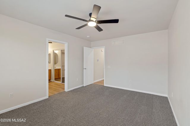 6004 S Sweet Birch Lane, Tucson, AZ 85747