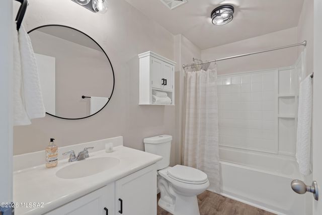 6004 S Sweet Birch Lane, Tucson, AZ 85747