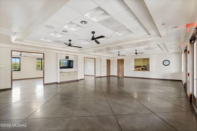 6004 S Sweet Birch Lane, Tucson, AZ 85747