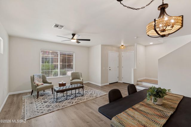6004 S Sweet Birch Lane, Tucson, AZ 85747