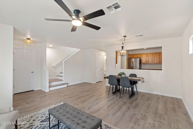 6004 S Sweet Birch Lane, Tucson, AZ 85747