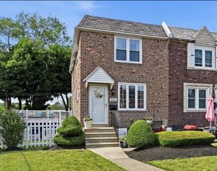 5242 GRAMERCY DR, Clifton Heights, PA 19018