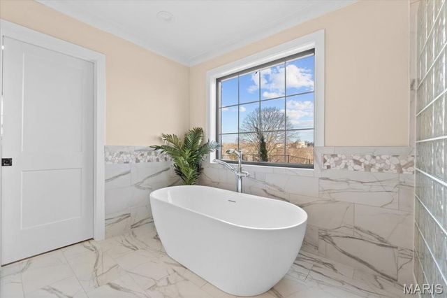 1824 Topping Road, St Louis, MO 63131