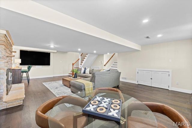 1824 Topping Road, St Louis, MO 63131