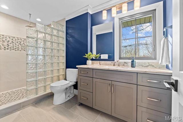 1824 Topping Road, St Louis, MO 63131
