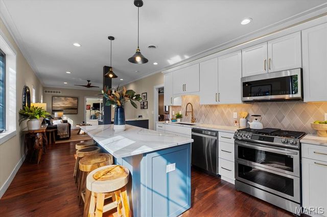 1824 Topping Road, St Louis, MO 63131