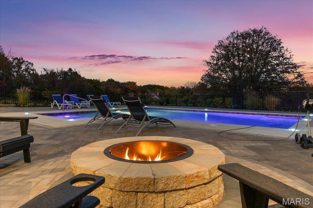 1824 Topping Road, St Louis, MO 63131
