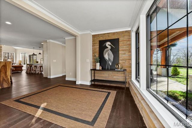 1824 Topping Road, St Louis, MO 63131
