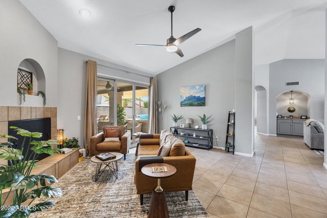 1231 E SUNBURST Lane, Tempe, AZ 85284