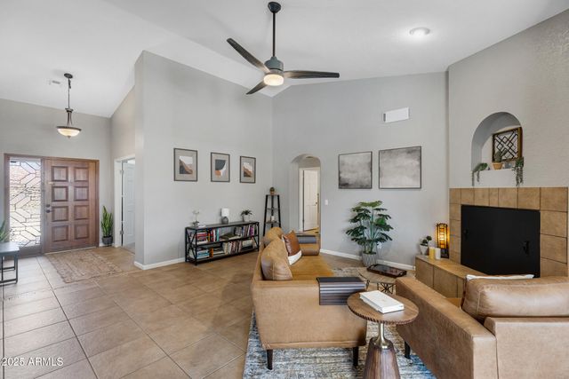 1231 E SUNBURST Lane, Tempe, AZ 85284