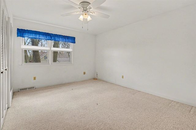 1510 Greenview Avenue, Portage, MI 49024