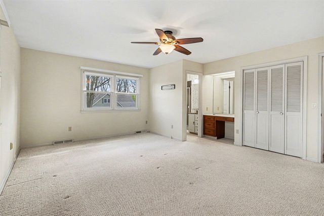 1510 Greenview Avenue, Portage, MI 49024