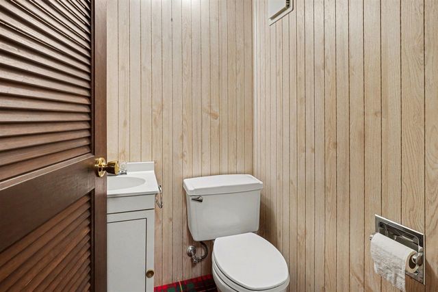 1510 Greenview Avenue, Portage, MI 49024